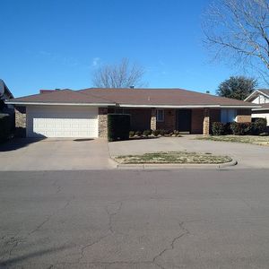 8012 Englewood Ave, Lubbock, TX, 79424