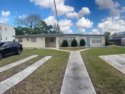 10965 SW 6th St, Miami, FL, 33174