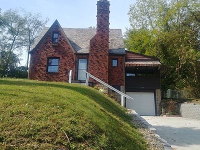 230 Broadway Dr, Pittsburgh, PA, 15236