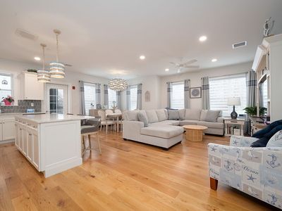 50 Coppersmith Wy, Canton, MA, 02021