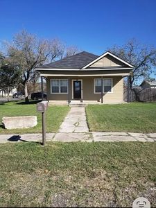 502 E Prairie St, Cuero, TX, 77954