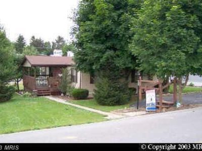 812 Hillcrest Ave, Chambersburg, PA, 17202