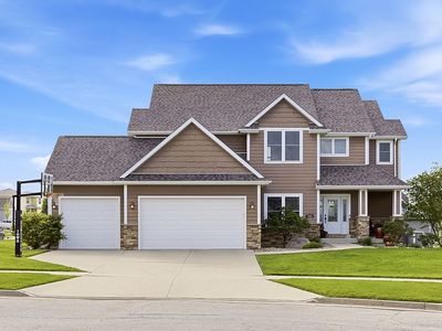 2480 Mason Circle, Van Meter, IA, 50261