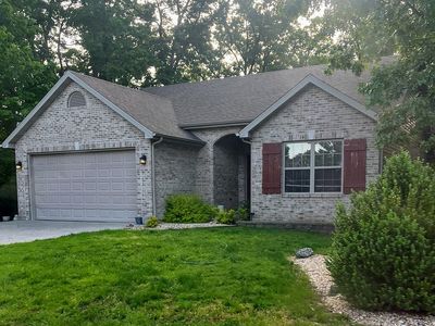686 E Linn Creek Rd, Village of Four Seasons, MO, 65049