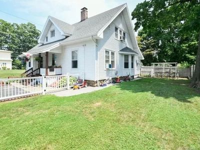 1544 Stanley St, New Britain, CT, 06053