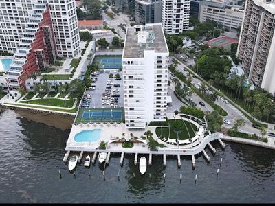 200 SE 15th Rd, Miami, FL, 33129