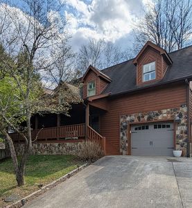 130 Virginia Ave, Whitesburg, KY, 41858