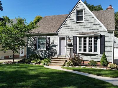 604 Parkside Dr, Bay Village, OH, 44140