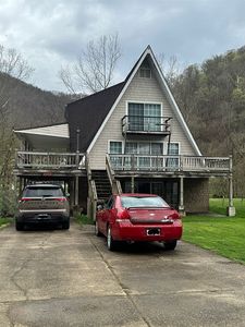 662 Campbells Creek Dr, Malden, WV, 25306