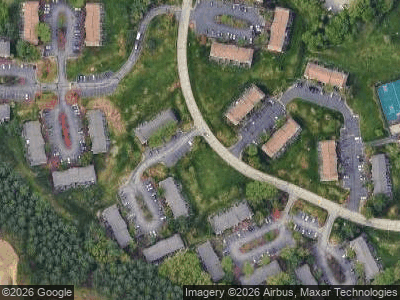 636 Fox Hollow Dr, Hudson, NH, 03051