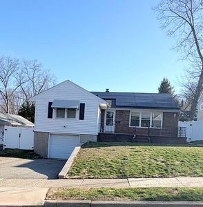 57 Roosevelt Ave, Hasbrouck Heights, NJ, 07604