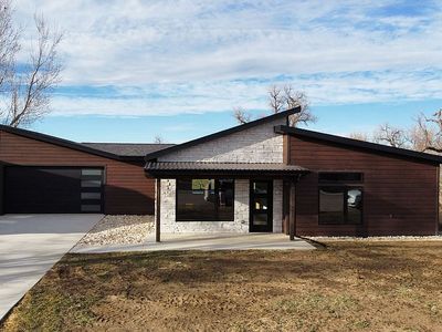 1407 Dacar St, Belle Fourche, SD, 57717