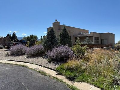 1300 Abby Rd, Taos, NM, 87571