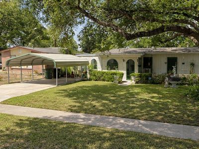 75 Wayside Dr, San Antonio, TX, 78213