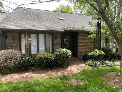 400 Chadbourne Ct, Winston-Salem, NC, 27104