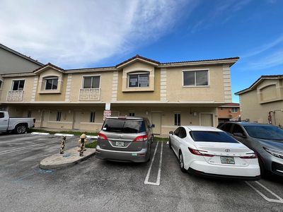 7995 NW 8th St, Miami, FL, 33126