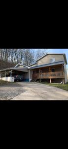 18 Skyrock Ln, Hurricane, WV, 25526