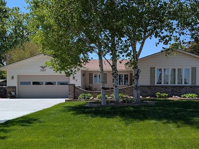 3211 Parklane Dr, Hastings, NE, 68901