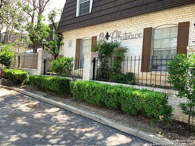 8038 Broadway, San Antonio, TX, 78209