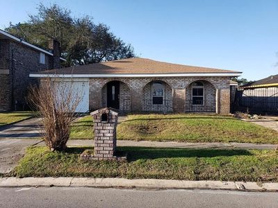 6741 Morrison Rd, New Orleans, LA, 70126