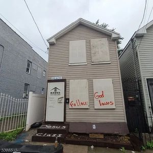 471 S 16th St, Newark, NJ, 07103