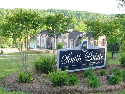 295 S Pointe Shore Dr, Moneta, VA, 24121