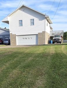 909 Rayon Dr, Parkersburg, WV, 26101