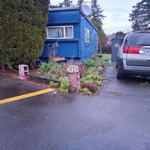 15656 SE Division St, Portland, OR, 97236
