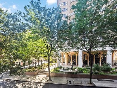 54 E 8th St, New York, NY, 10003