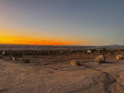 Starlight Ln, Apple, CA, 92308