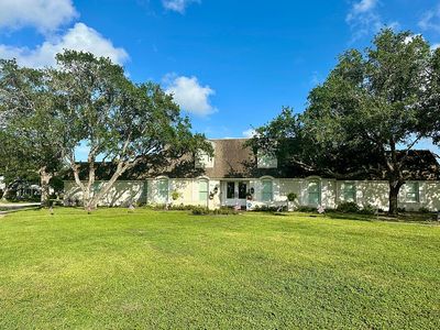 233 Cape Aron Dr, Corpus Christi, TX, 78412