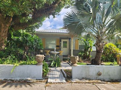 104 W Plymouth St, Tampa, FL, 33603
