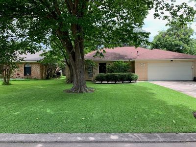 129 La Laja Dr, Angleton, TX, 77515