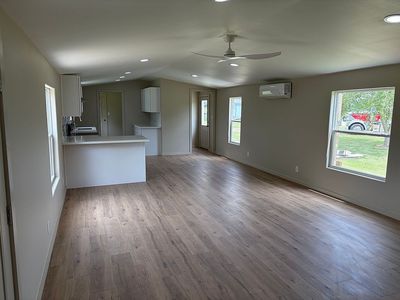696 E Henderson Rd, Angleton, TX, 77515