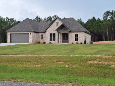 202 Hidden Lk Dr, Tallassee, AL, 36078