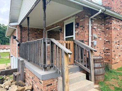 912 Butchers Bend Rd, Mineral Wells, WV, 26150