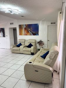 1133 SW 130th Ave, Miami, FL, 33184