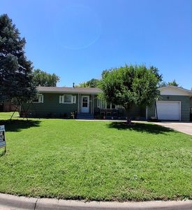 809 Prospect Ave, Dodge City, KS, 67801