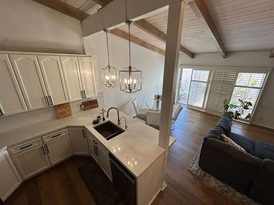 7924 Woodman Ave, Los Angeles, CA, 91402