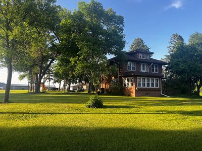1202 1st St, Britton, SD, 57430