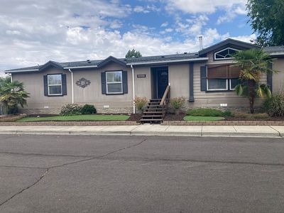 2635 Agate Desert Dr, White City, OR, 97503