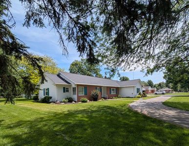 931 Wayne St, Bluffton, IN, 46714
