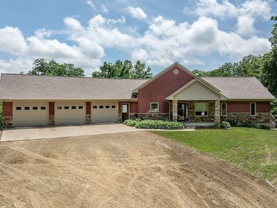 2398 7 Hills Rd, Coggon, IA, 52218