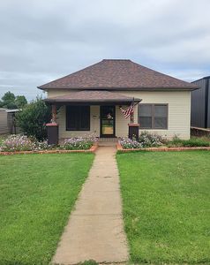 205 E 1st St, Carnegie, OK, 73015