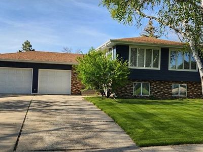 815 18th Ave NE, Aberdeen, SD, 57401