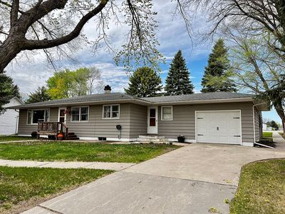 670 W 5th St, Corsica, SD, 57328