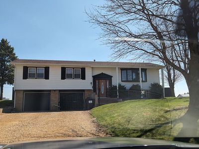 340 Emma Ct, Goose Lake, IA, 52750