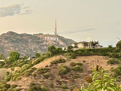 6799 Hillpark Dr, Los Angeles, CA, 90068