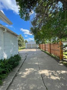 325 Chaffee Row, Beulah, ND, 58523