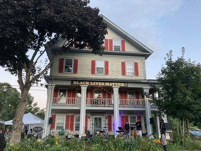 53 Park St, Royalton, VT, 05068